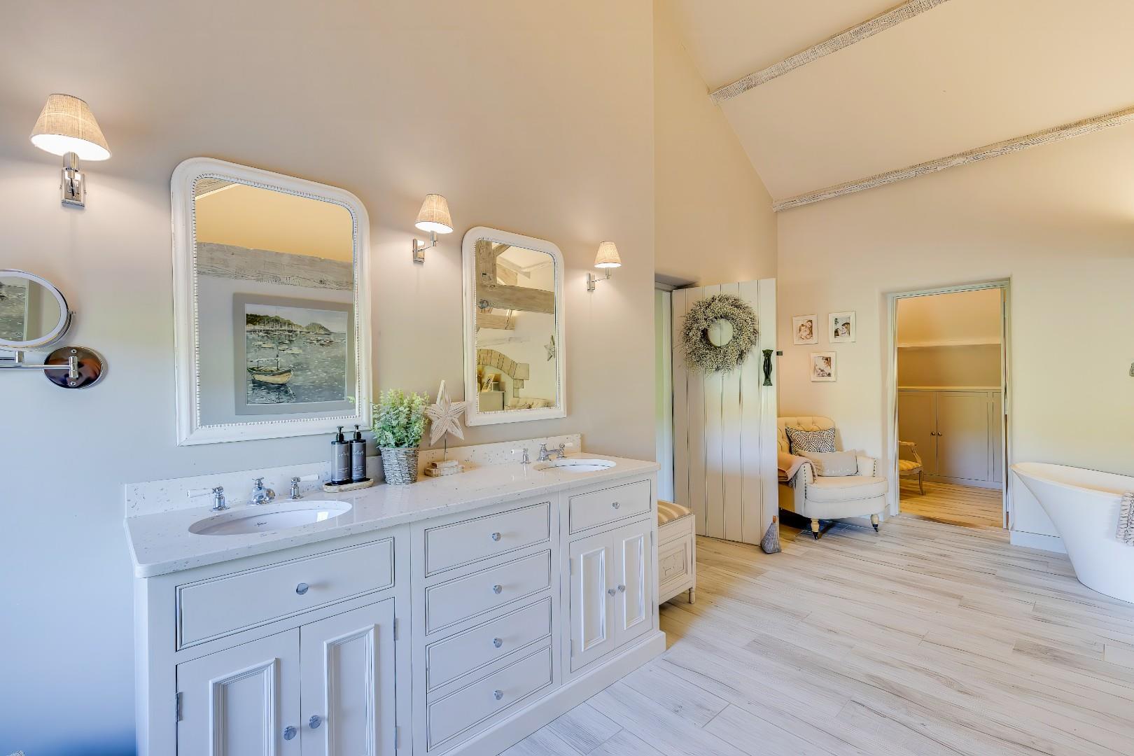 Newton, Porthcawl, Bridgend County Borough, CF36 5SP